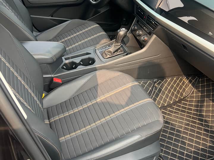 Фото 6 - Volkswagen Lavida