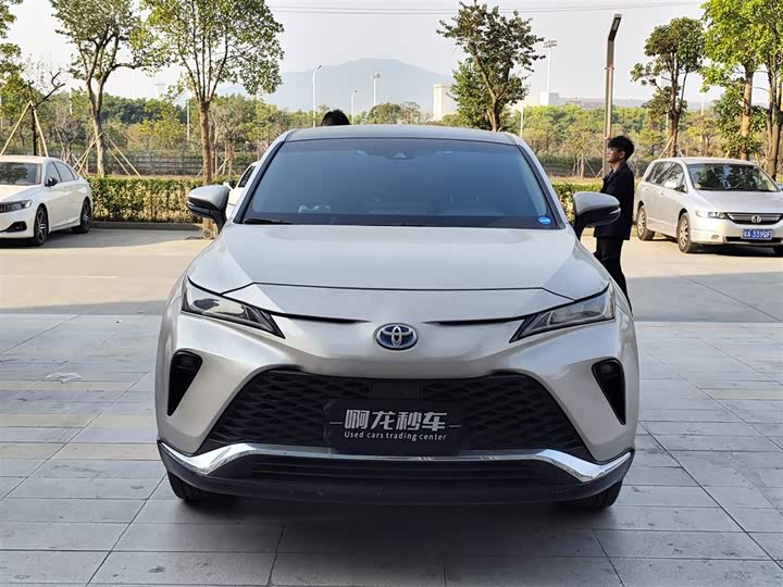 Фото 2 - Toyota Venza