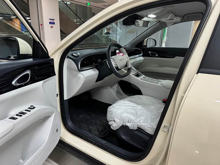 Фото 8 - Geely Galaxy Geome