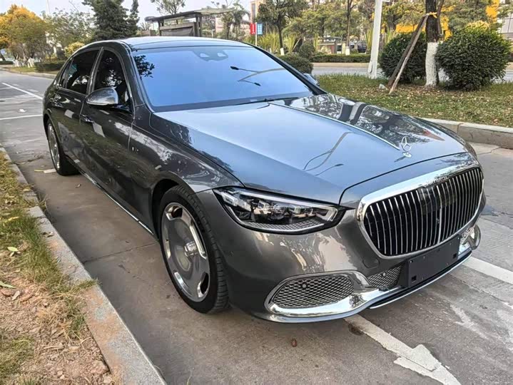 Фото 2 - Mercedes-Benz Maybach S-Class