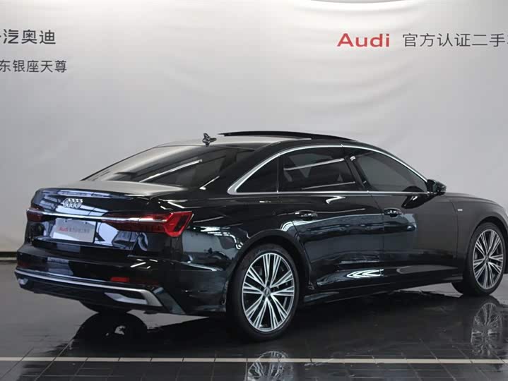 Фото 5 - Audi A6L