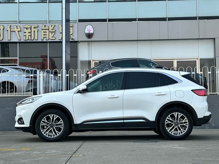 Фото 3 - Ford Escape