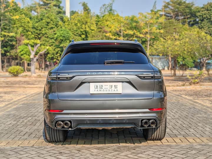 Фото 5 - Porsche Cayenne