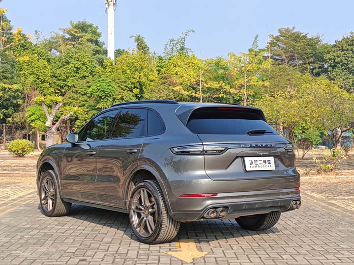 Фото 6 - Porsche Cayenne