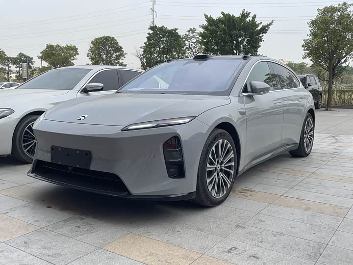 Фото 1 - Nio ET5T