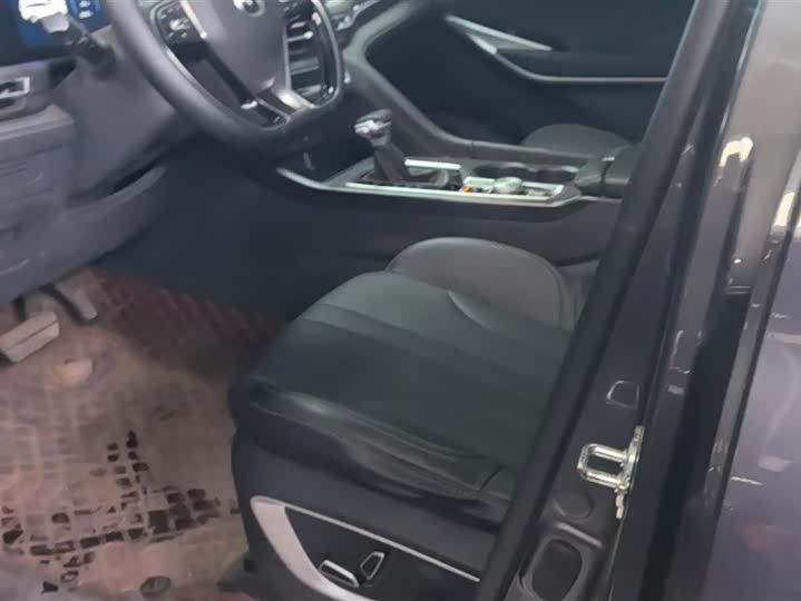 Фото 9 - Changan CS75 Plus