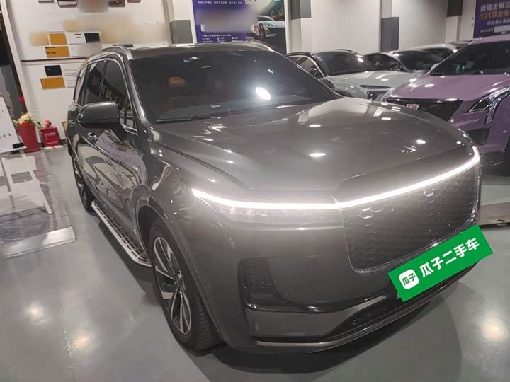 Фото 4 - LiXiang One