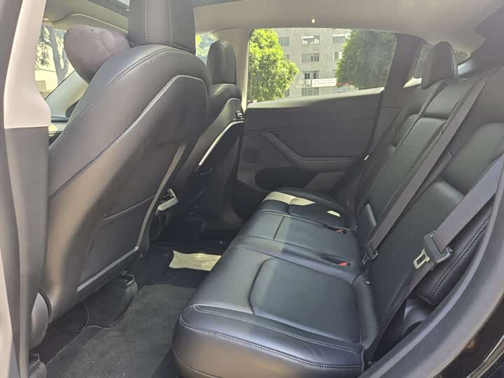 Фото 9 - Tesla Model Y