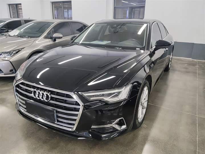 Фото 2 - Audi A6L