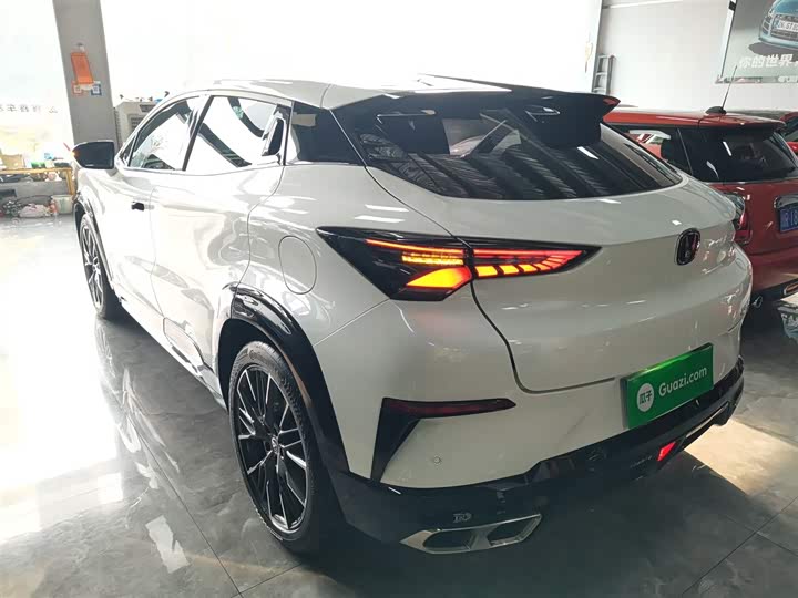 Фото 5 - Changan UNI-T