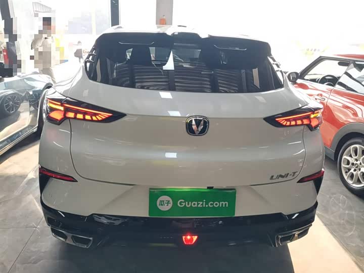 Фото 6 - Changan UNI-T