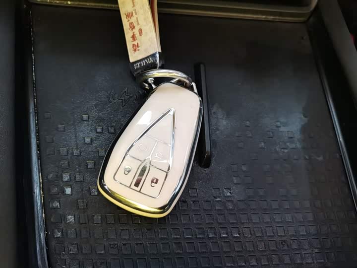 Фото 9 - Changan UNI-T