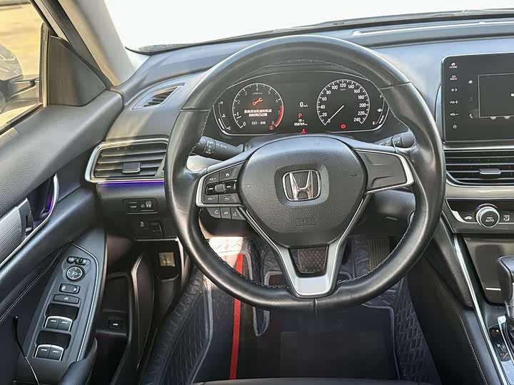 Фото 5 - Honda Accord