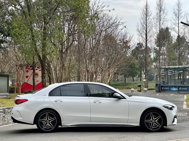 Фото 8 - Mercedes-Benz C-Class