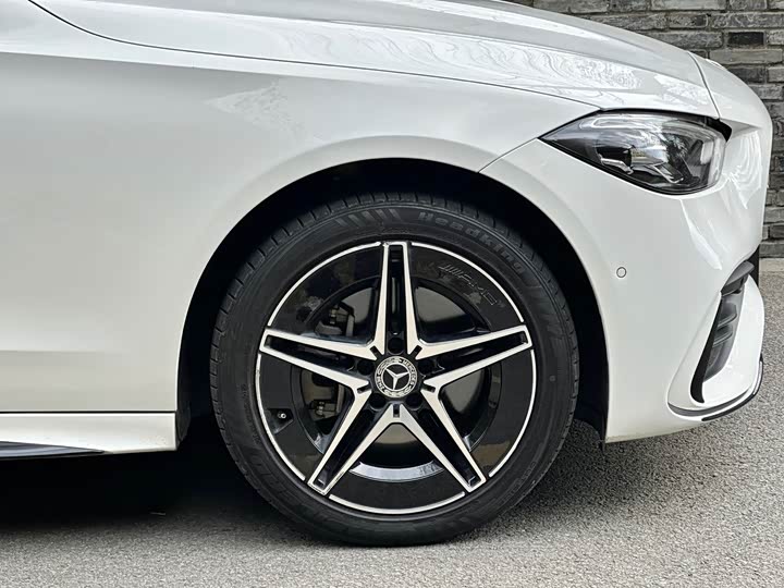 Фото 9 - Mercedes-Benz C-Class