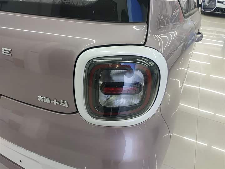 Фото 8 - Bestune Pony