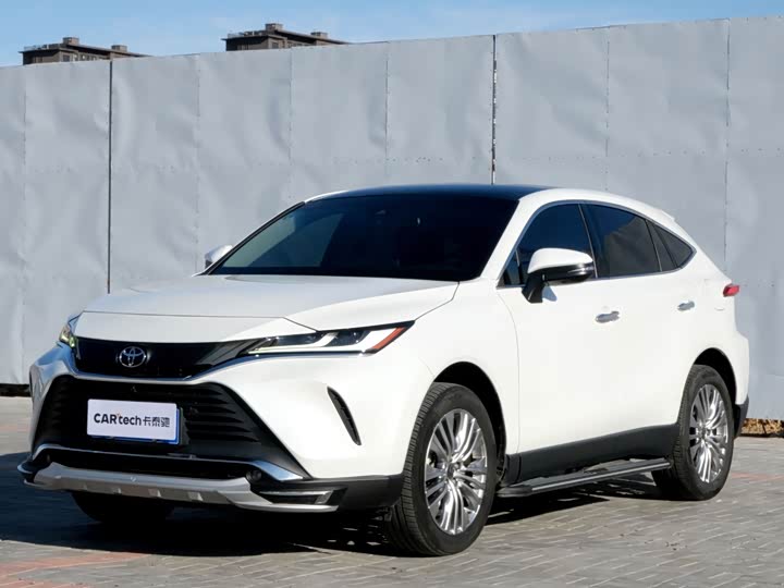 Фото 1 - Toyota Harrier