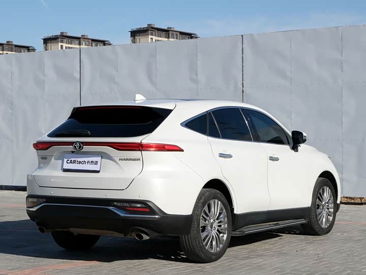 Фото 5 - Toyota Harrier