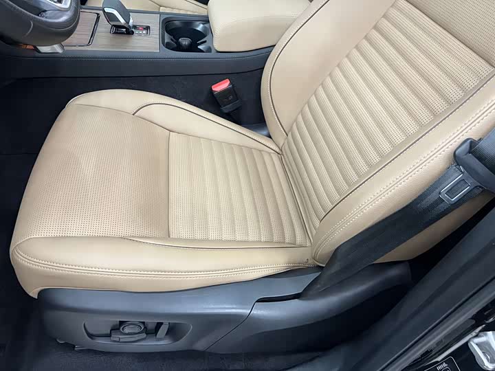 Фото 9 - Land Rover Discovery Sport