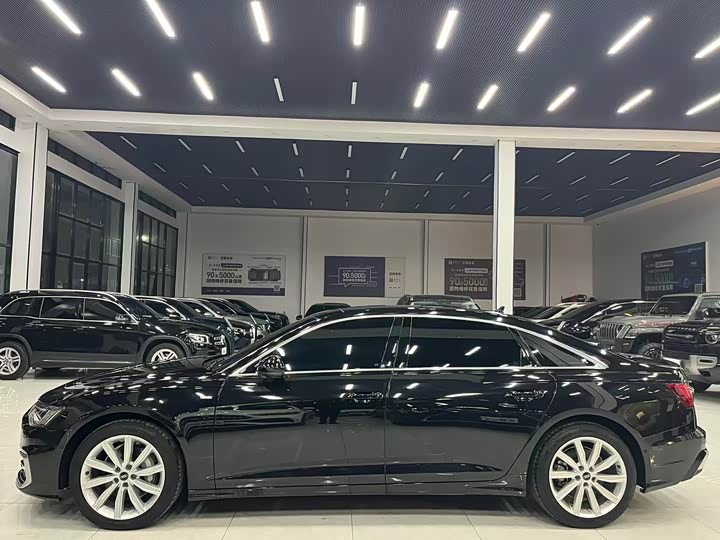 Фото 3 - Audi A6L