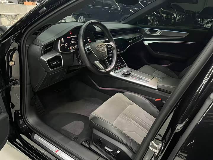 Фото 6 - Audi A6L