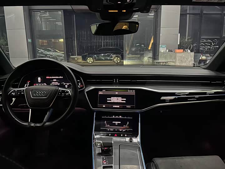 Фото 8 - Audi A6L