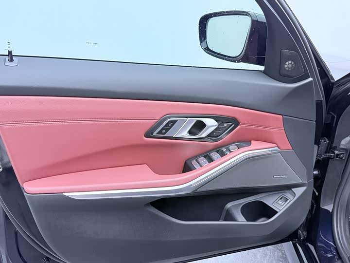 Фото 8 - BMW 3 Series