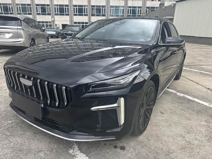 Фото 1 - Geely Preface L