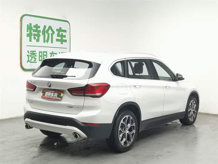 Фото 2 - BMW X1