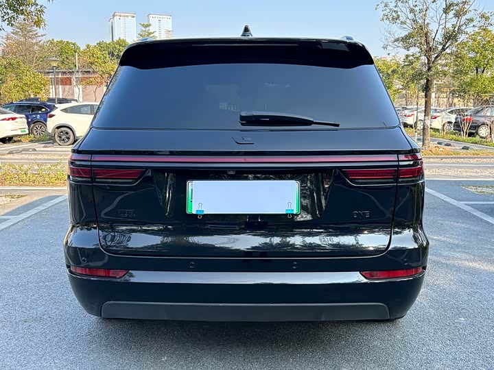 Фото 6 - LiXiang One