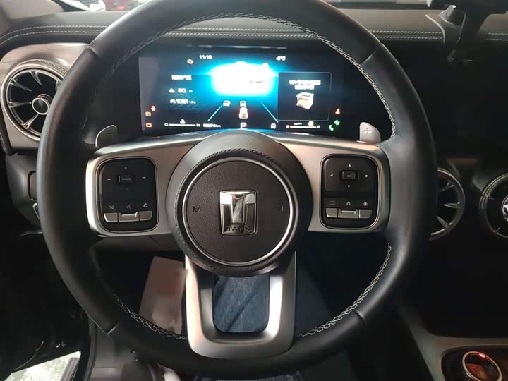 Фото 6 - Tank 300