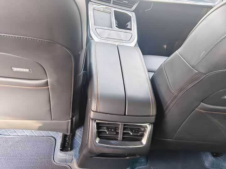 Фото 9 - Haval F7 (Monster)