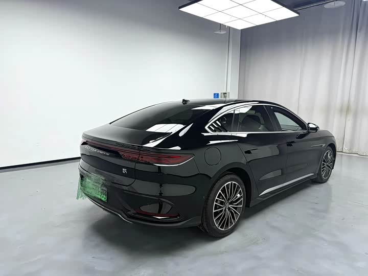 Фото 9 - BYD Han