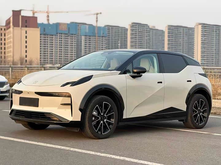 Фото 1 - Zeekr X