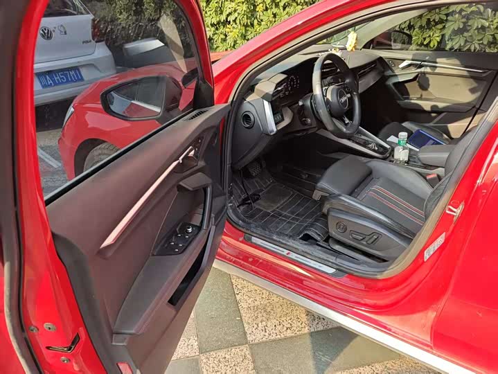 Фото 2 - Audi A3