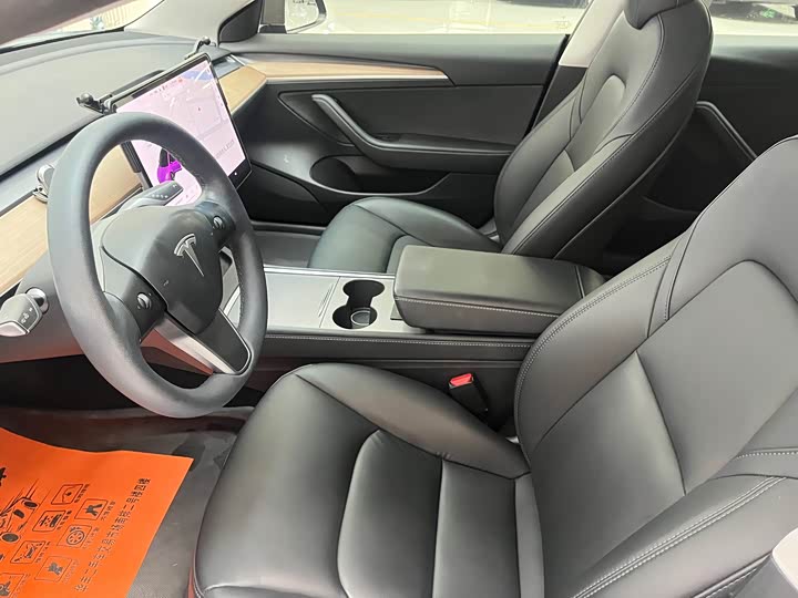 Фото 5 - Tesla Model 3