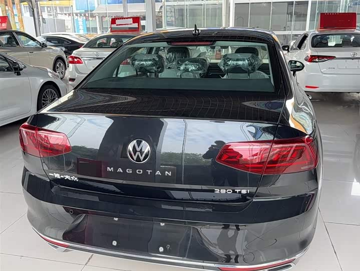 Фото 5 - Volkswagen Magotan