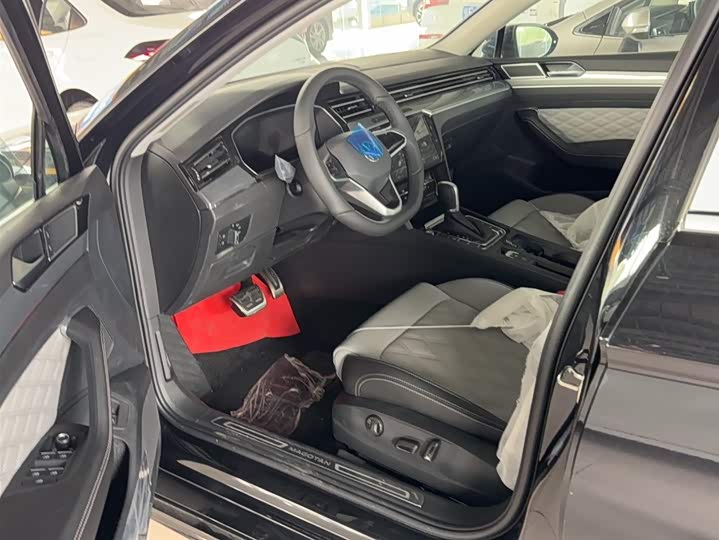 Фото 8 - Volkswagen Magotan