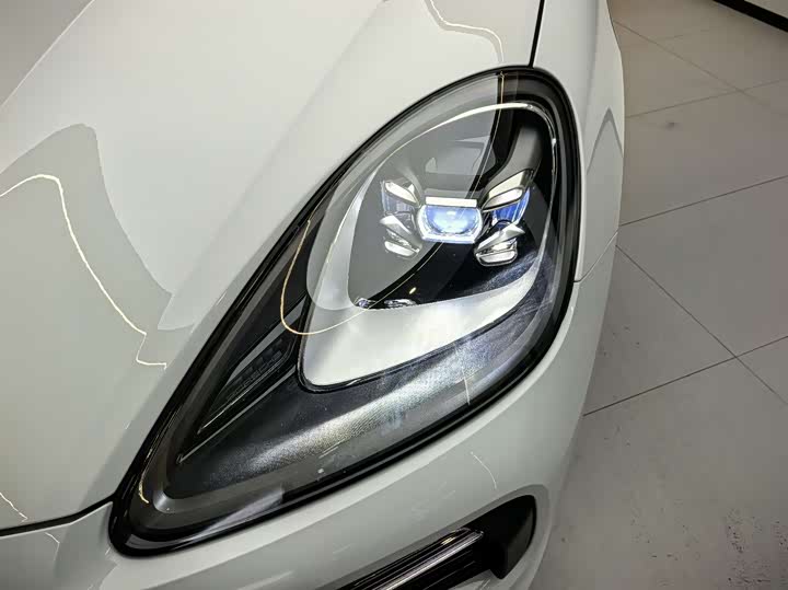 Фото 2 - Porsche Cayenne