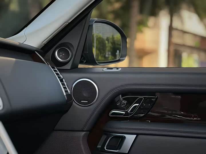 Фото 4 - Land Rover Range Rover