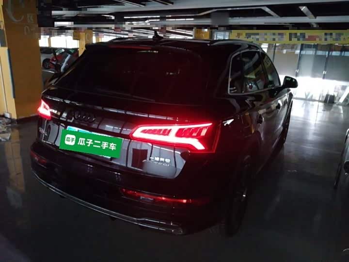 Фото 7 - Audi Q5L