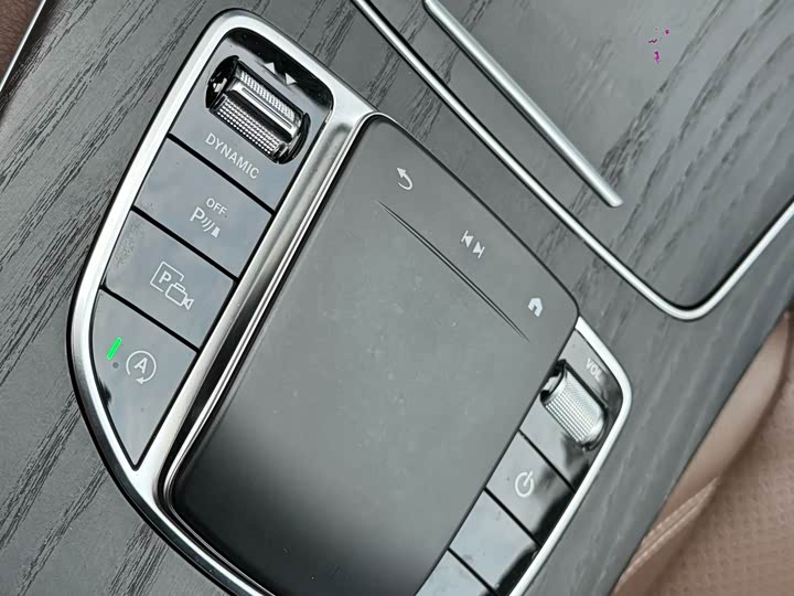 Фото 7 - Mercedes-Benz E-Class