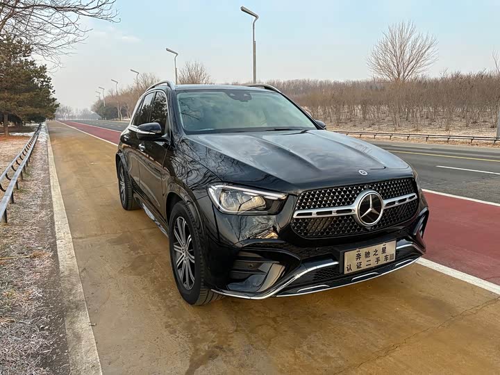 Фото 3 - Mercedes-Benz GLE-Class