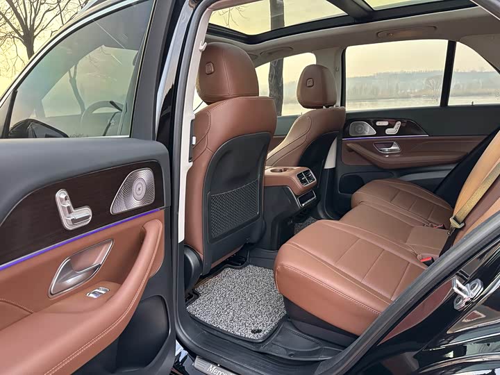 Фото 9 - Mercedes-Benz GLE-Class