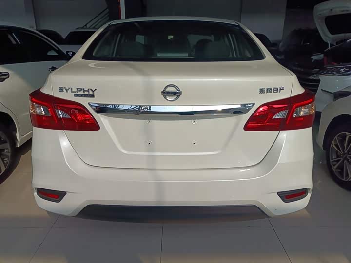 Фото 6 - Nissan Sylphy