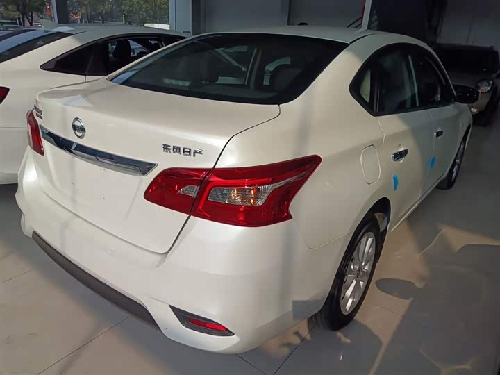 Фото 7 - Nissan Sylphy