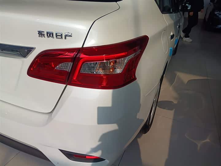 Фото 8 - Nissan Sylphy