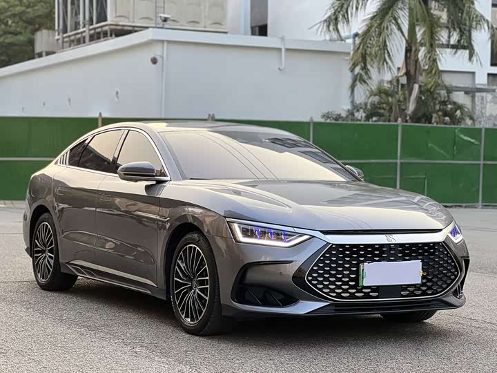 Фото 2 - BYD Han