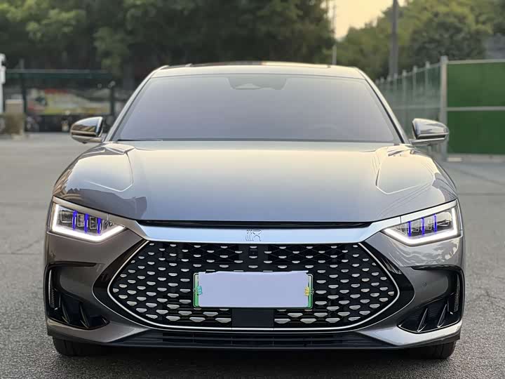 Фото 3 - BYD Han