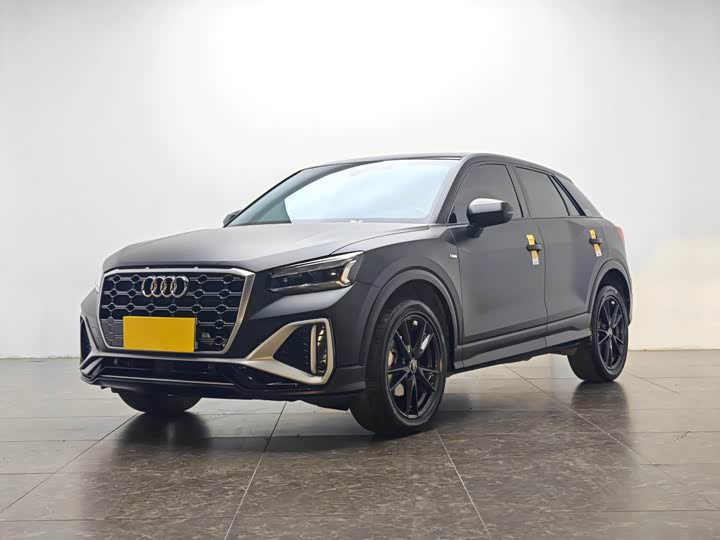 Фото 1 - Audi Q2L